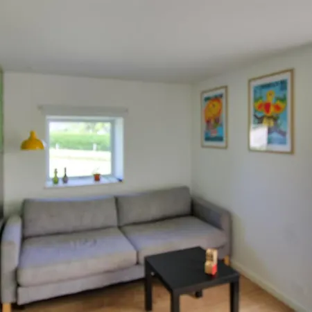 Erblin - 250m From The Sea By Interhome