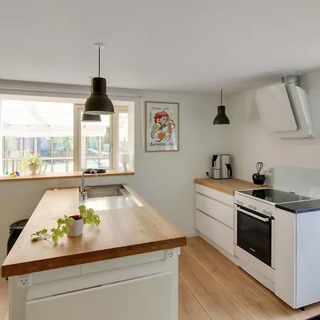 Apartment Erblin - 250m From The Sea By Interhome